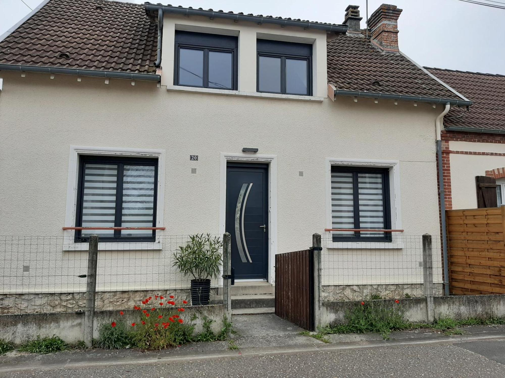 L'Instant Present - Chambre Alyzee Salbris Exterior photo